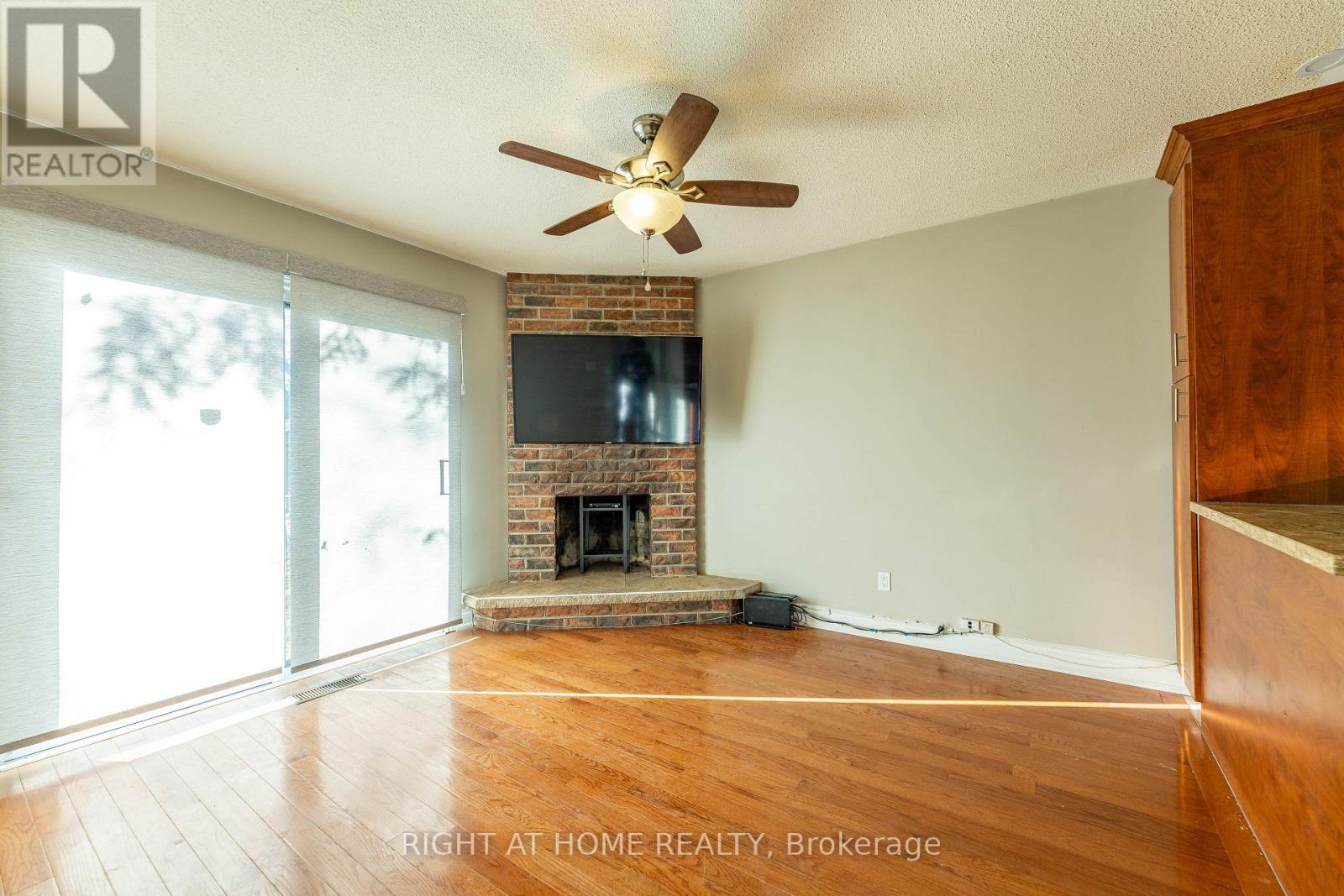 37 Cheeseman Drive, Markham, Ontario  L3R 3G3 - Photo 15 - N12523070