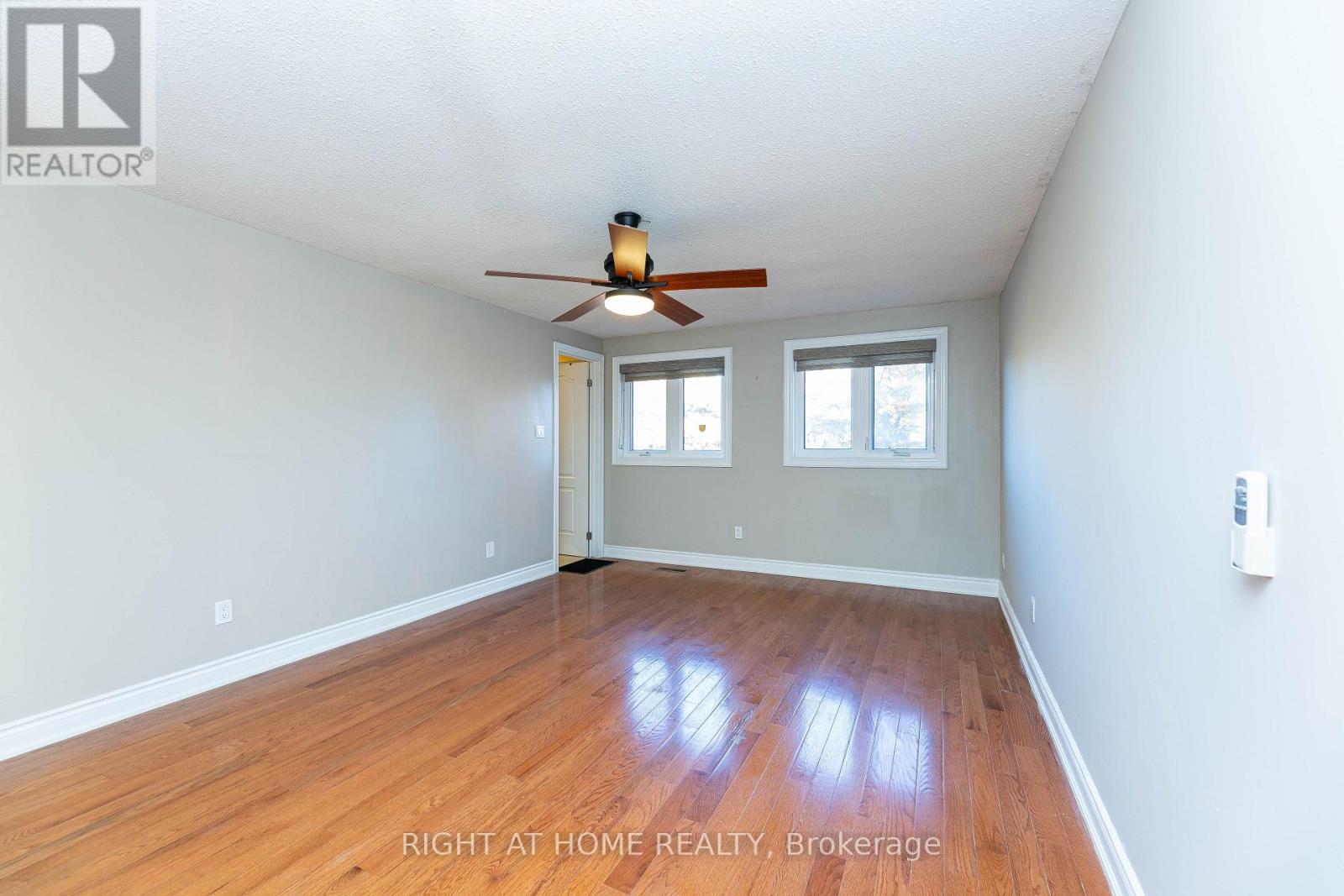 37 Cheeseman Drive, Markham, Ontario  L3R 3G3 - Photo 18 - N12523070