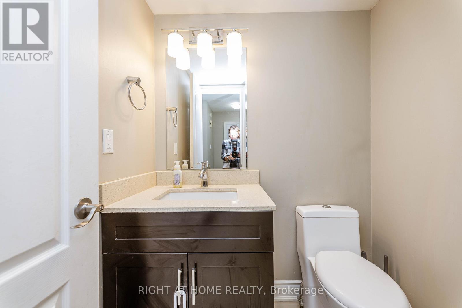 37 Cheeseman Drive, Markham, Ontario  L3R 3G3 - Photo 6 - N12523070