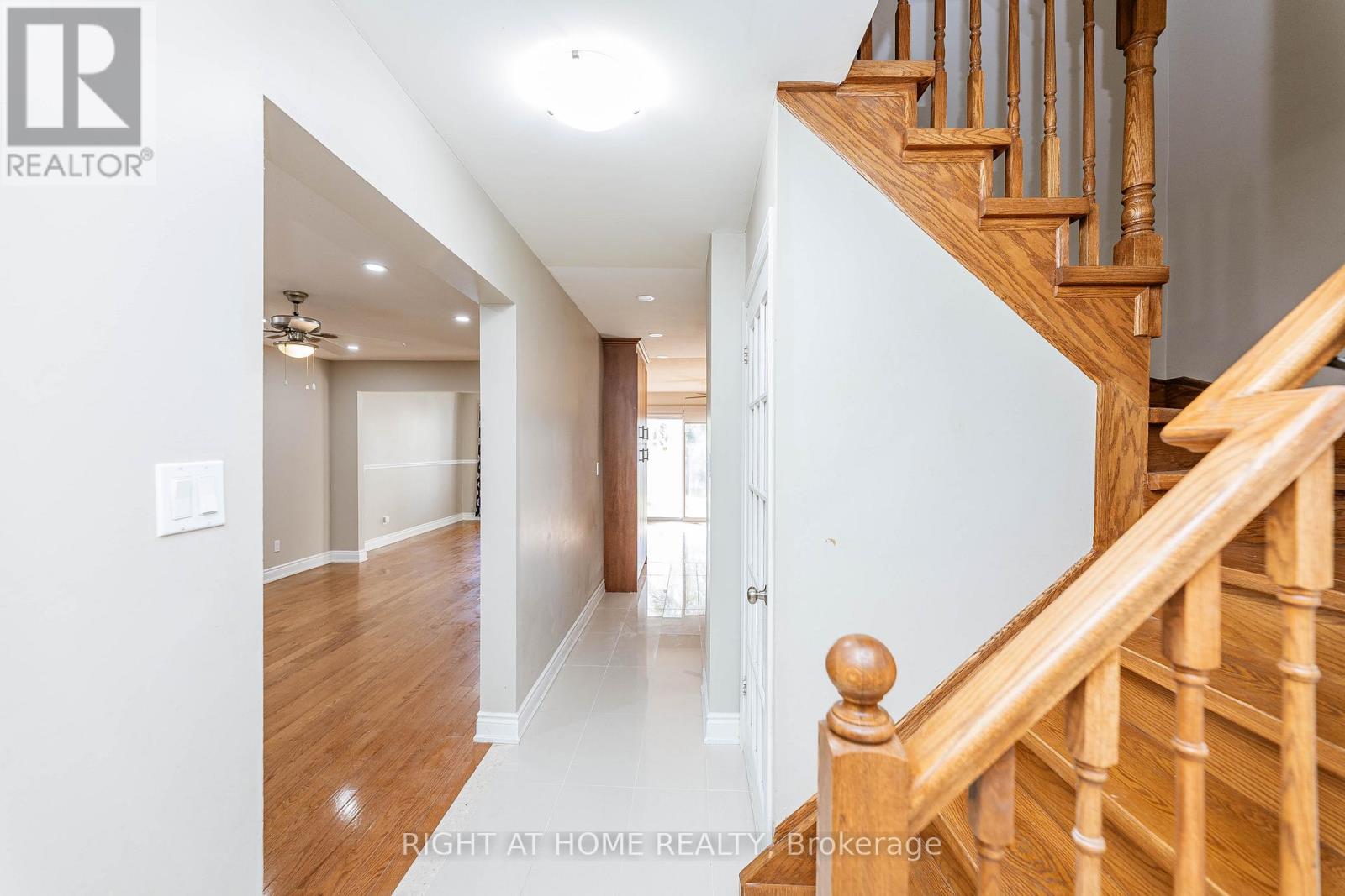 37 Cheeseman Drive, Markham, Ontario  L3R 3G3 - Photo 7 - N12523070