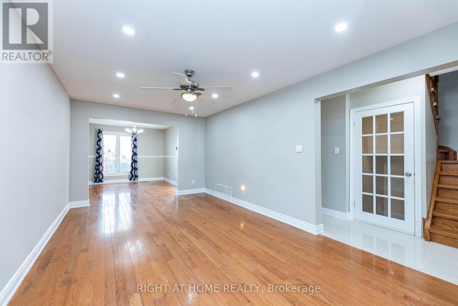 37 Cheeseman Drive, Markham, Ontario  L3R 3G3 - Photo 9 - N12523070