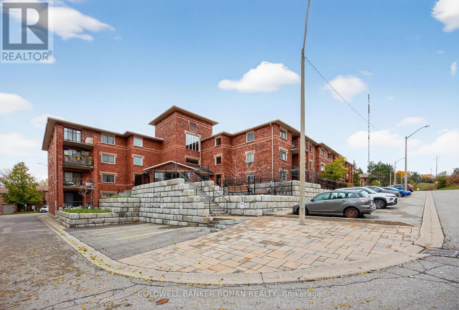 205 - 1 Quail Crescent, Barrie, Ontario  L4N 6W9 - Photo 2 - S12522926