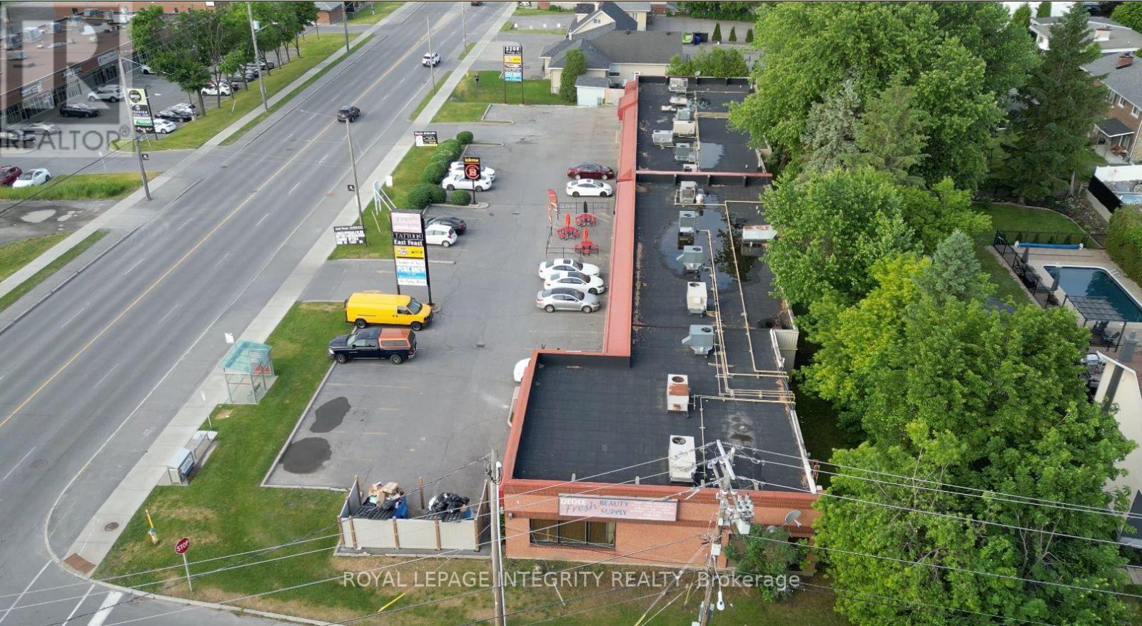 2208 St. Joseph Boulevard, Ottawa, Ontario K1C 1E8 - Photo 5 - X12433128