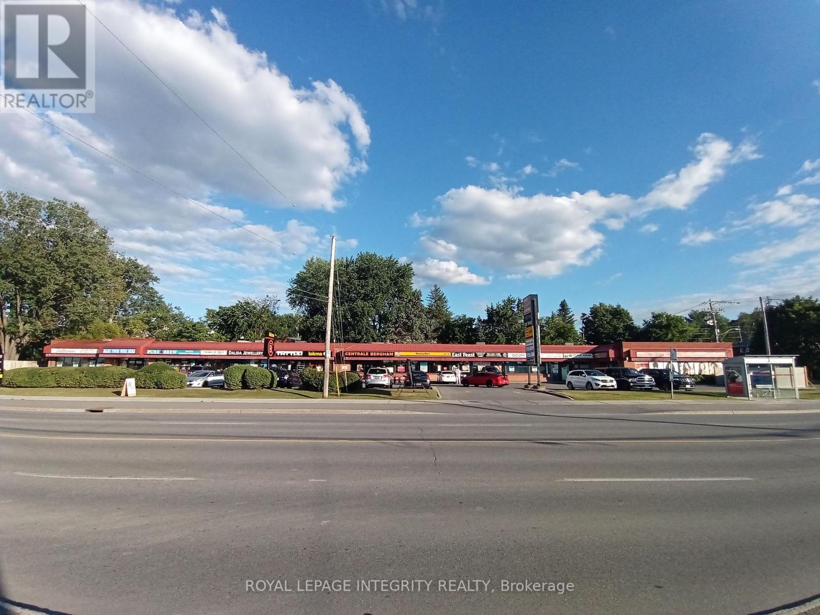 2208 St. Joseph Boulevard, Ottawa, Ontario K1C 1E8 - Photo 6 - X12433128