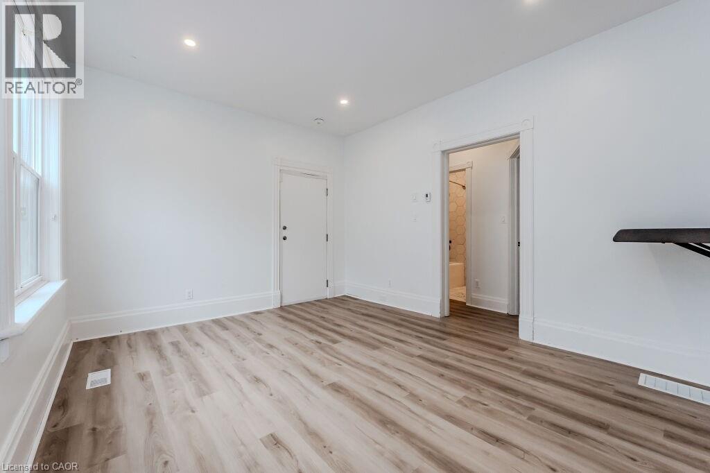 76 Wellington Street N Unit# A, Kitchener, Ontario  N2H 5J6 - Photo 9 - 40786549