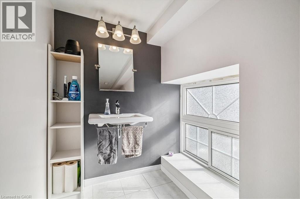 73 Garfield Avenue S Unit# 1b, Hamilton, Ontario  L8M 2S3 - Photo 26 - 40786526