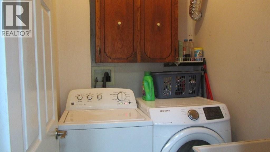 6192 Hunt Road, 100 Mile House, British Columbia V0K 2E3 - Photo 11 - R3058245