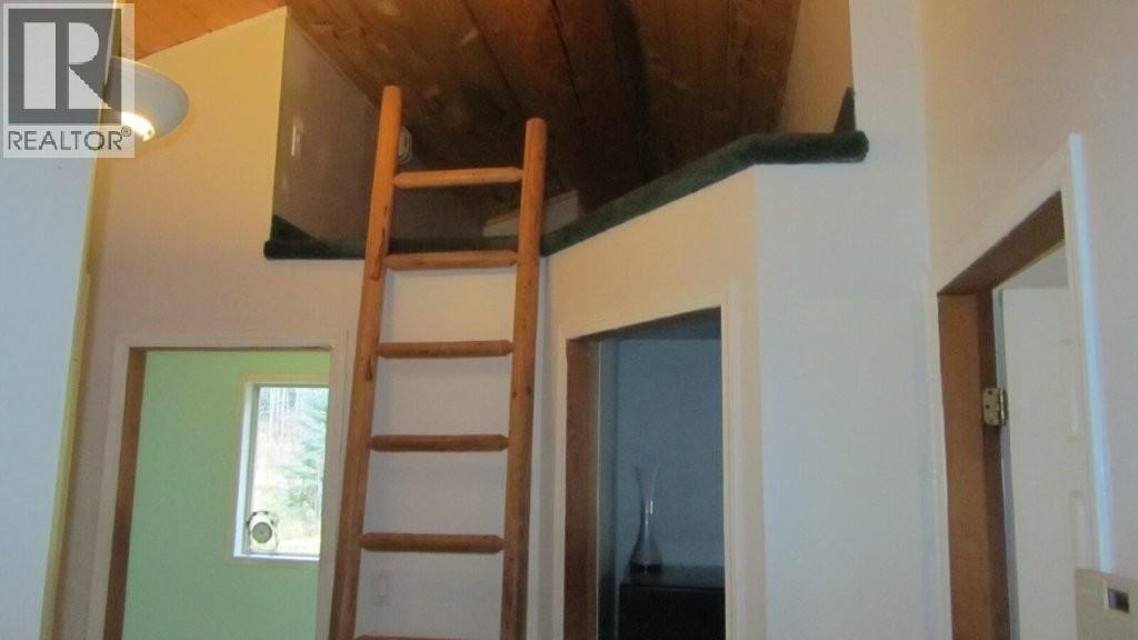 6192 Hunt Road, 100 Mile House, British Columbia V0K 2E3 - Photo 13 - R3058245