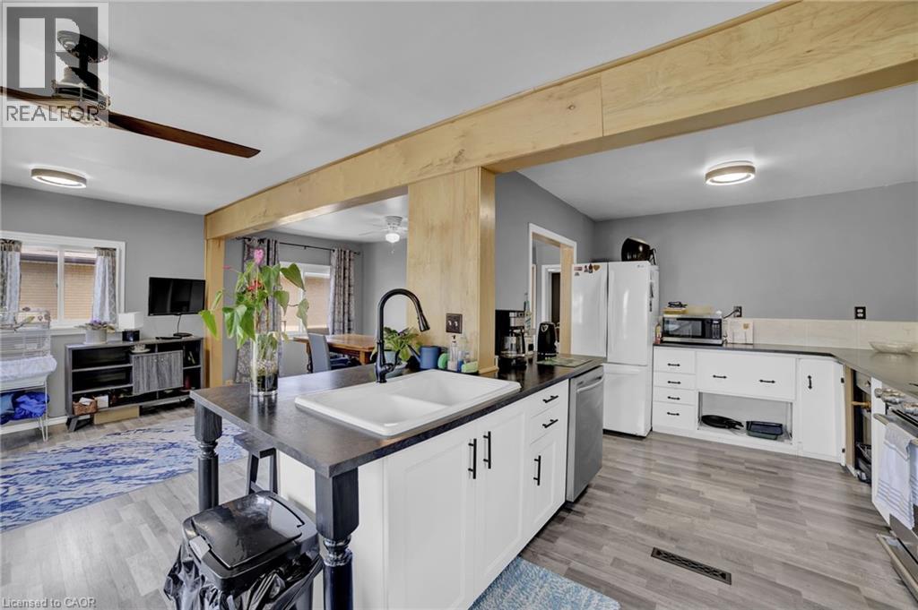 47 Worsley Road, Stoney Creek, Ontario  L8E 2E9 - Photo 13 - 40755015