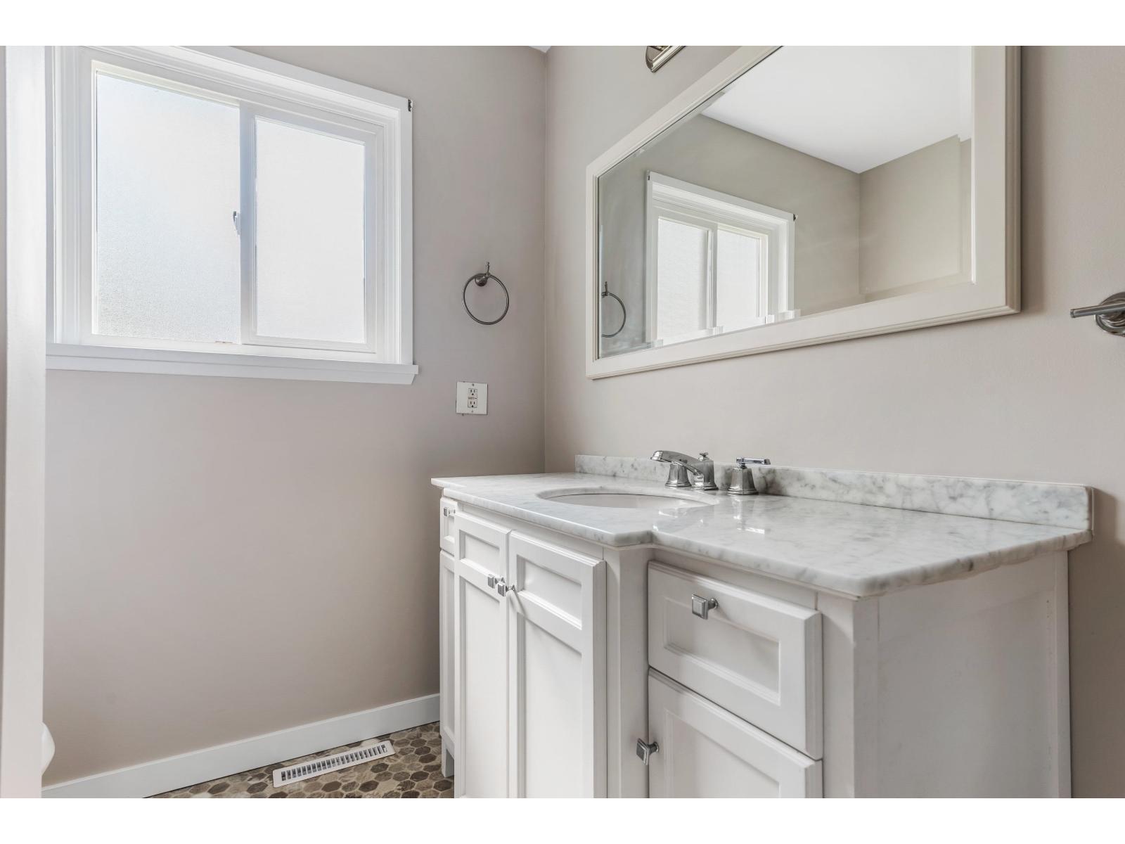 46350 Chilliwack Central Road, Chilliwack Proper South, Chilliwack, British Columbia  V2P 1J9 - Photo 30 - R3065724