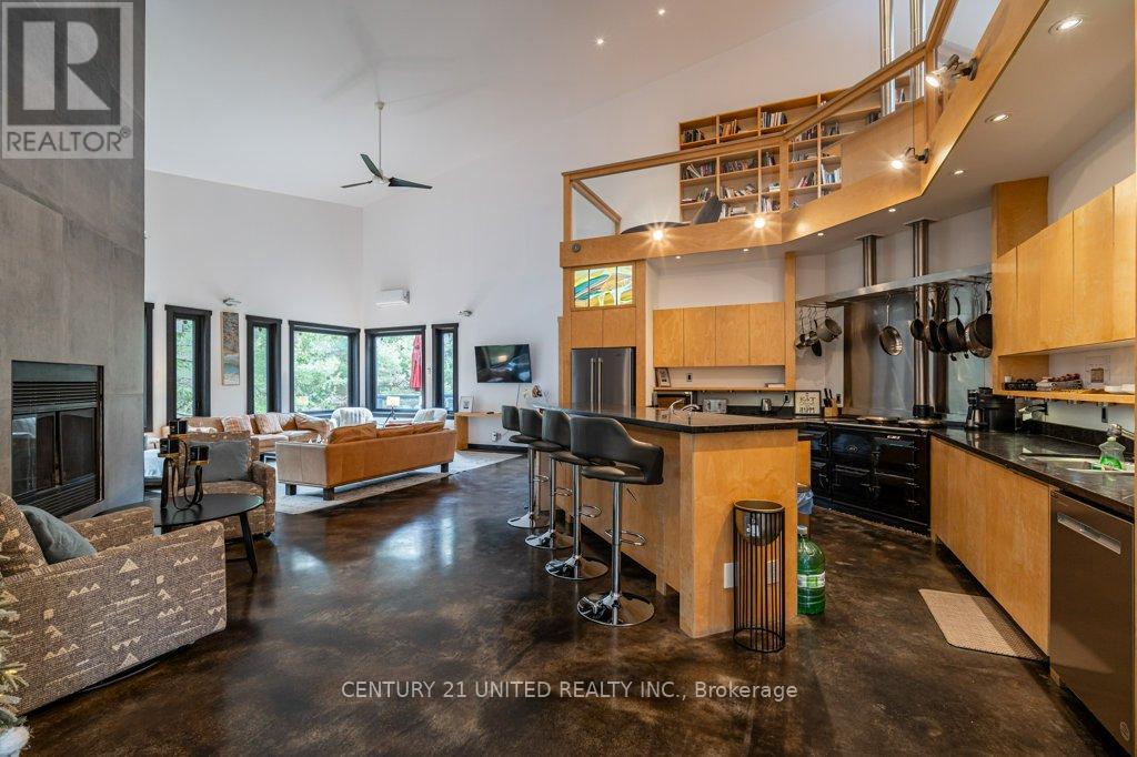 1080 Clydesdale Road, North Kawartha, Ontario K0L 1A0 - Photo 11 - X12523180