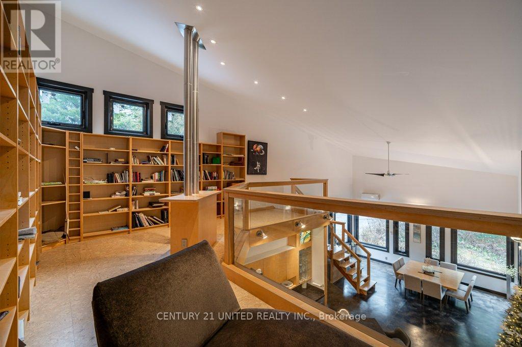 1080 Clydesdale Road, North Kawartha, Ontario K0L 1A0 - Photo 14 - X12523180