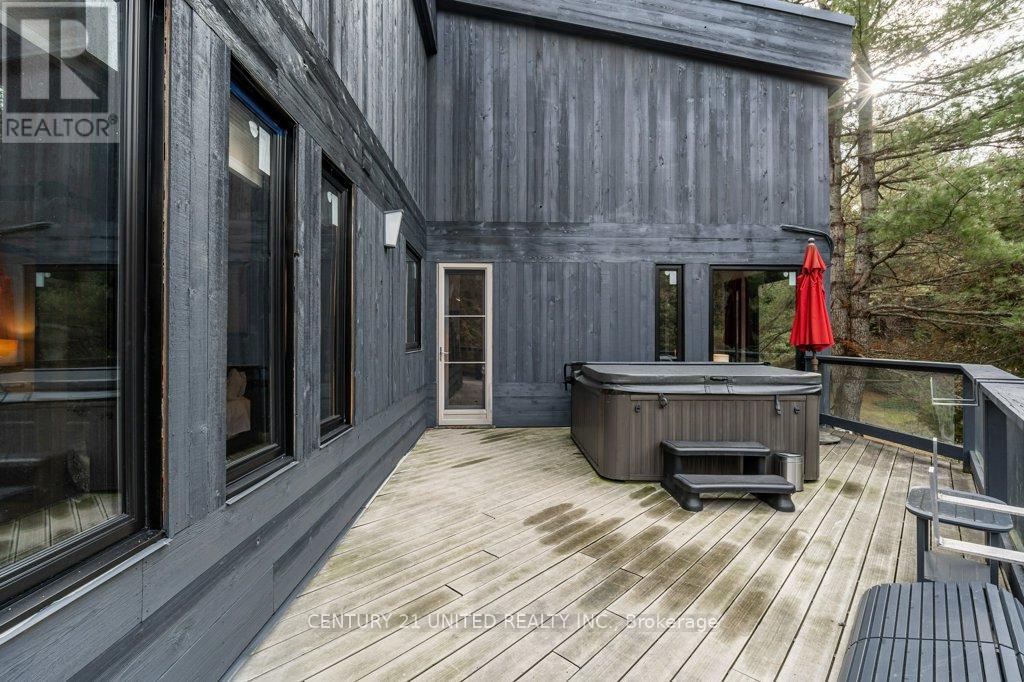 1080 Clydesdale Road, North Kawartha, Ontario K0L 1A0 - Photo 31 - X12523180