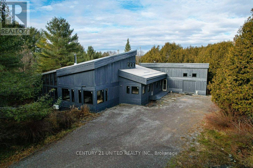 1080 Clydesdale Road, North Kawartha, Ontario K0L 1A0 - Photo 49 - X12523180