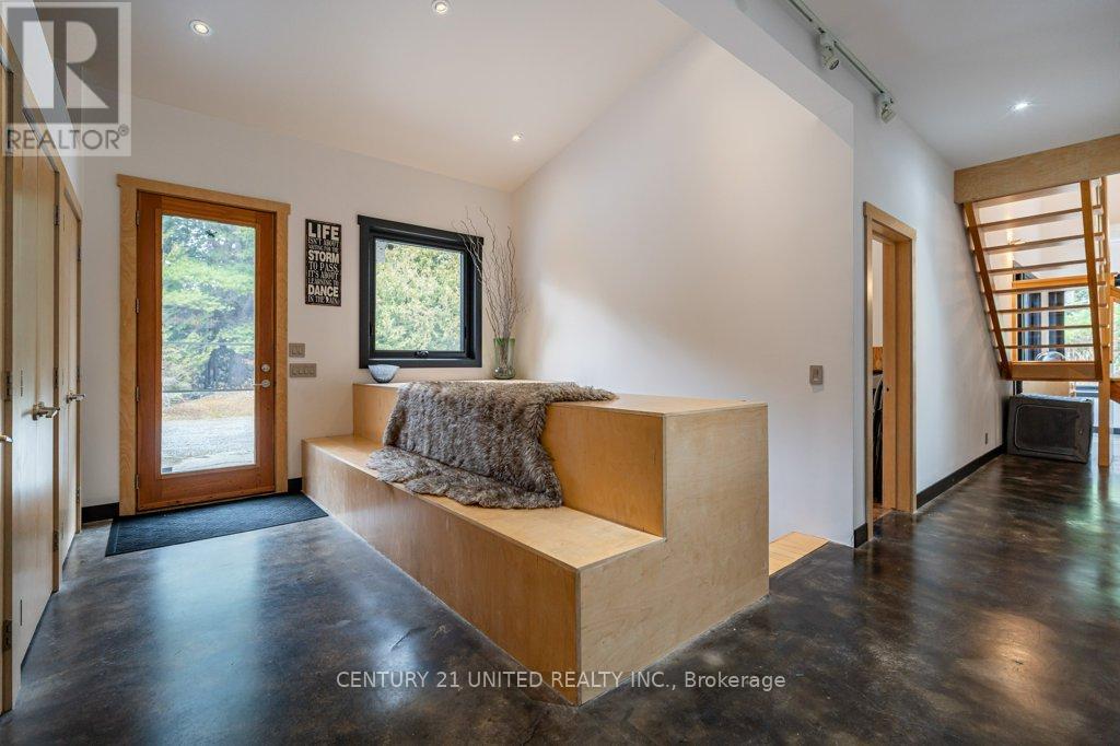 1080 Clydesdale Road, North Kawartha, Ontario K0L 1A0 - Photo 5 - X12523180