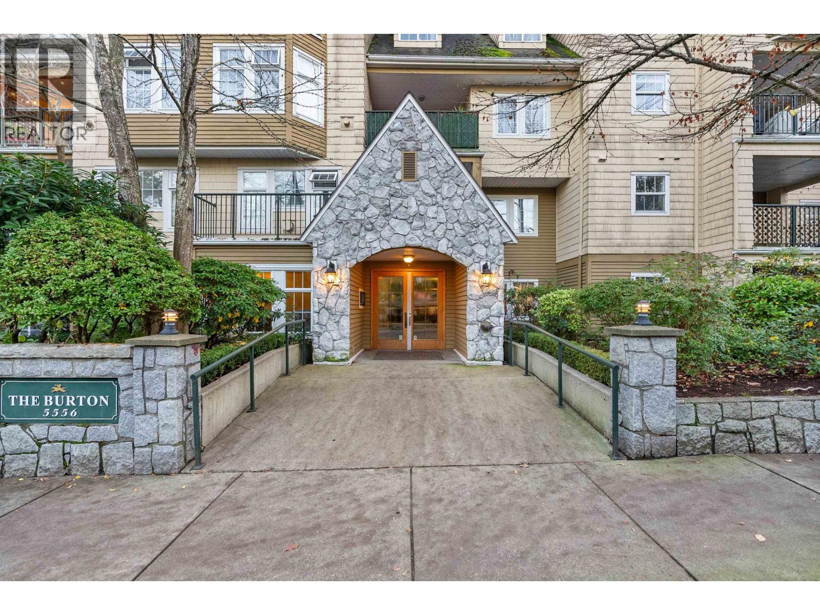 405 5556 14 Avenue, Delta, British Columbia V4M 4E7 - Photo 1 - R3064873