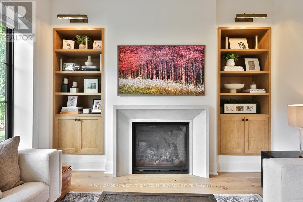 1489 Mildmay Court, Mississauga, Ontario L5J 2H4 - Photo 21 - W12522782