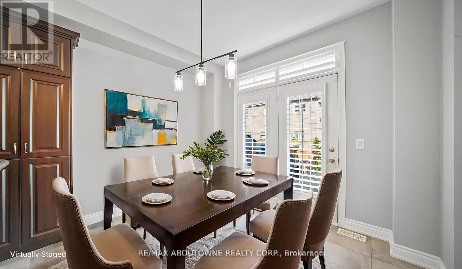 548 Terrace Way, Oakville, Ontario L6M 1N6 - Photo 6 - W12522796