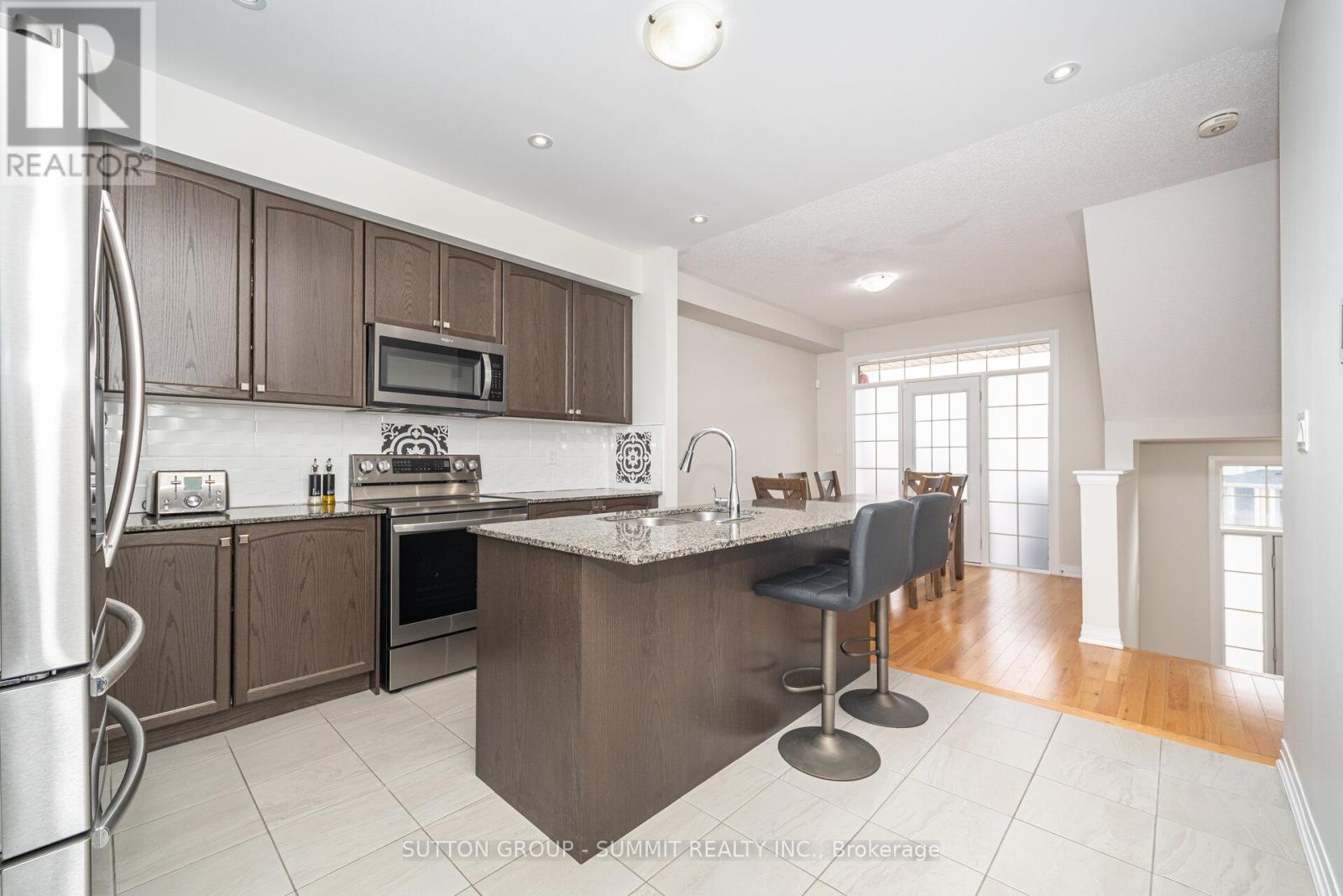 172 Parkinson Crescent, Orangeville, Ontario L9W 6X3 - Photo 11 - W12522808