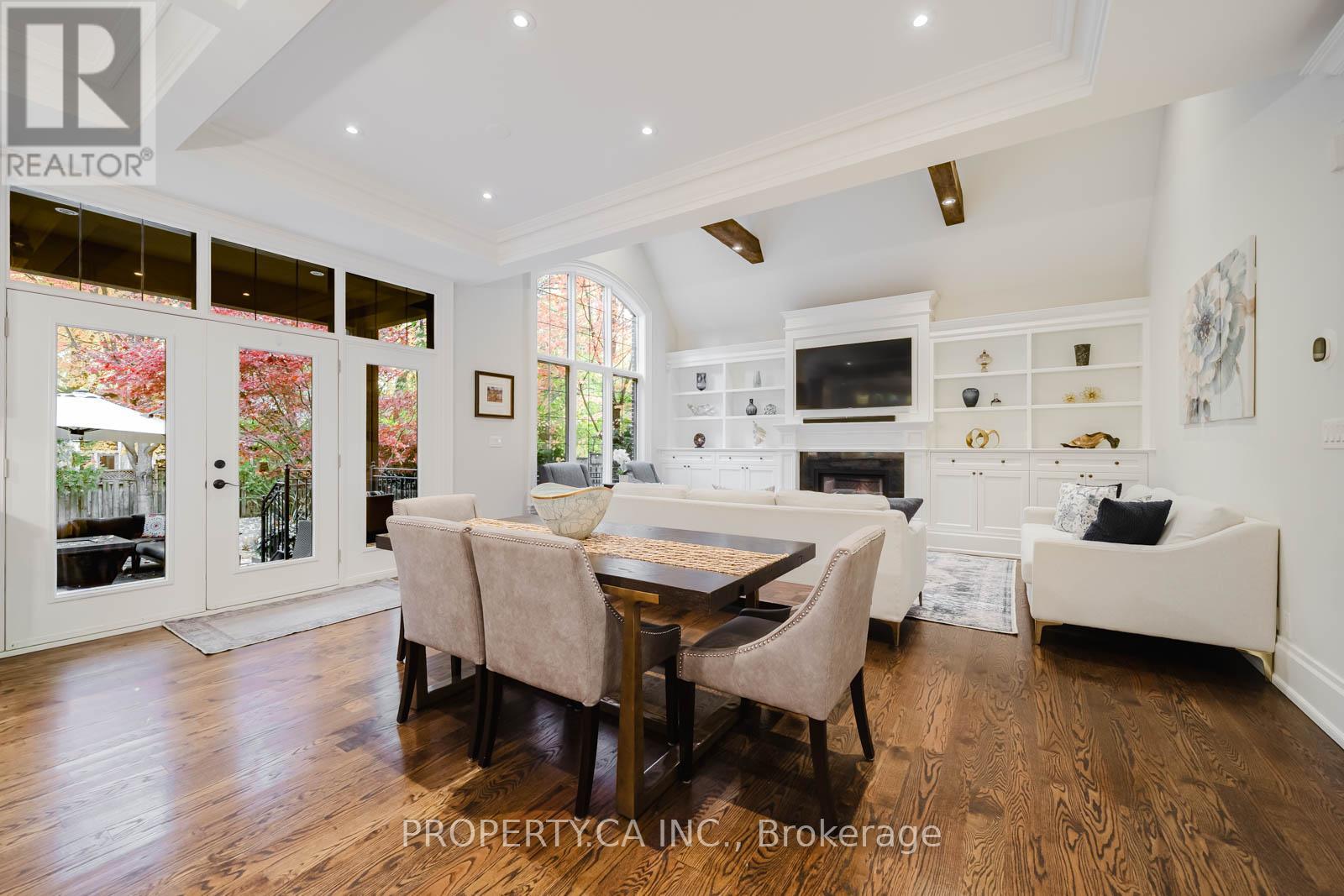 224 Donnelly Drive, Mississauga, Ontario L5G 2M4 - Photo 10 - W12522822