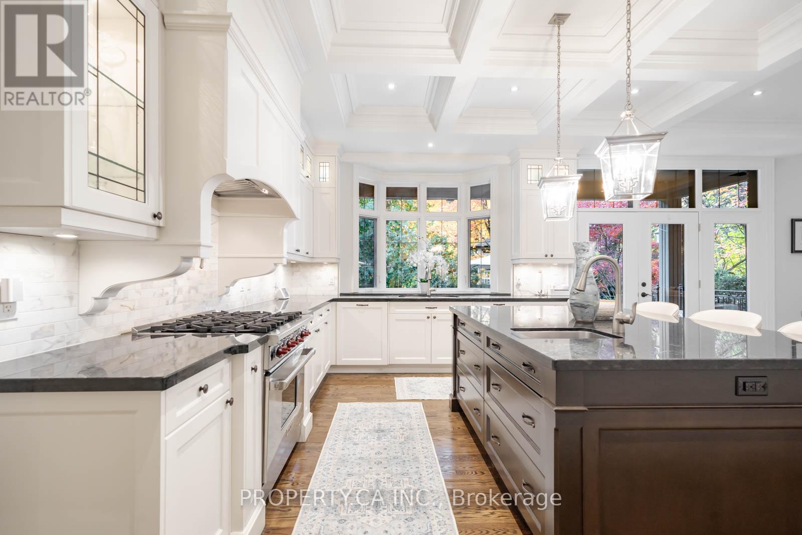 224 Donnelly Drive, Mississauga, Ontario L5G 2M4 - Photo 12 - W12522822