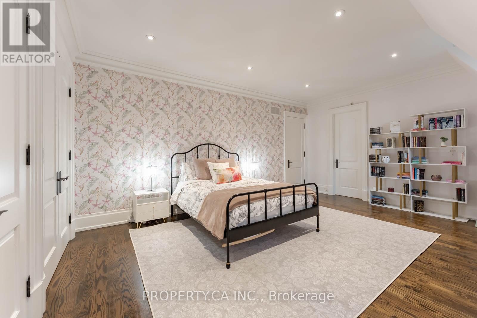 224 Donnelly Drive, Mississauga, Ontario L5G 2M4 - Photo 33 - W12522822