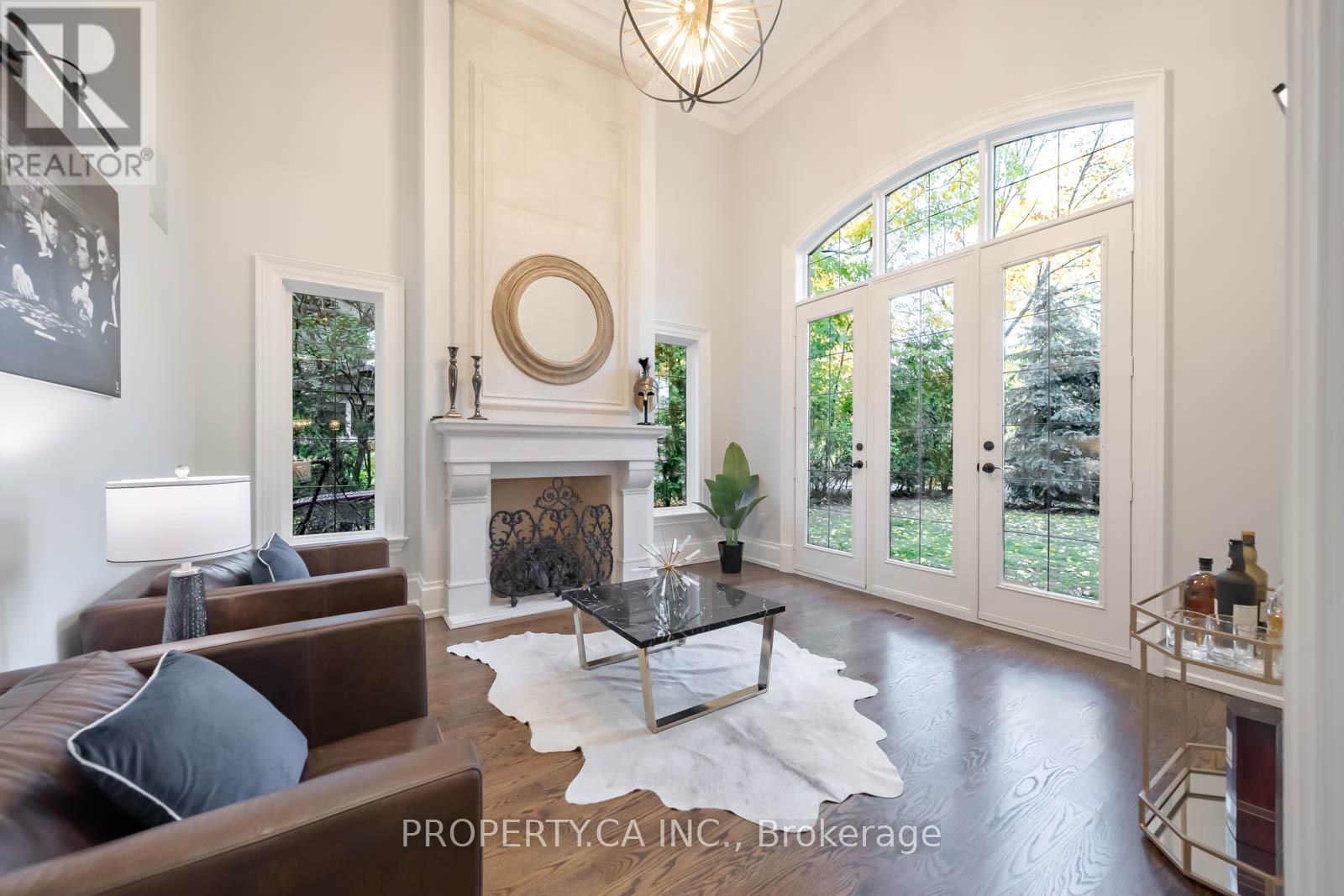 224 Donnelly Drive, Mississauga, Ontario L5G 2M4 - Photo 6 - W12522822