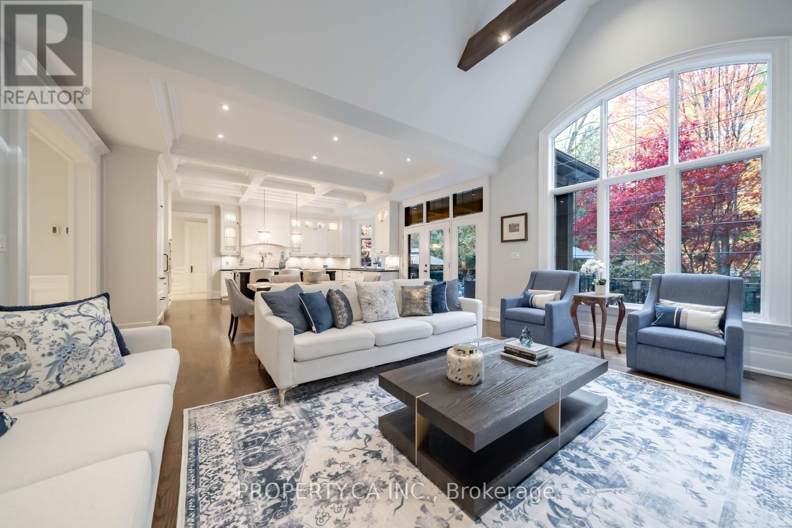 224 Donnelly Drive, Mississauga, Ontario L5G 2M4 - Photo 9 - W12522822