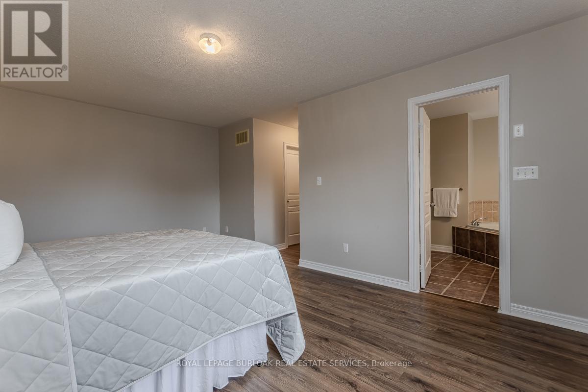 2273 Blue Oak Circle, Oakville, Ontario  L6M 5J4 - Photo 30 - W12522844