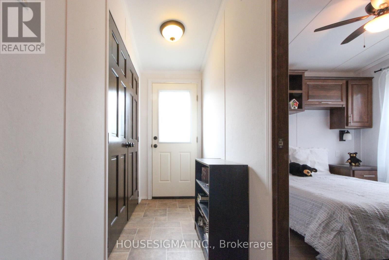 5 Tamarack - 4449 Milborough Line, Burlington, Ontario L7P 0C5 - Photo 23 - W12522888