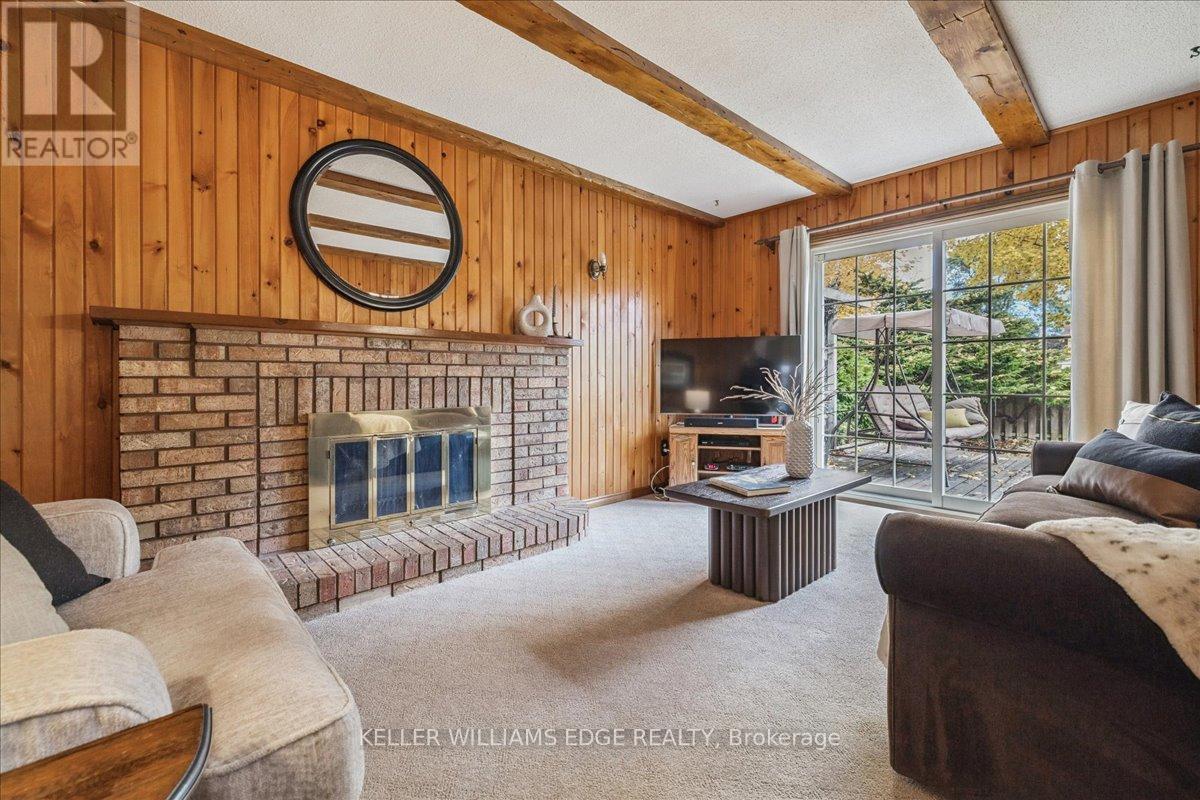 595 Barons Court, Burlington, Ontario  L7R 4E4 - Photo 15 - W12522896