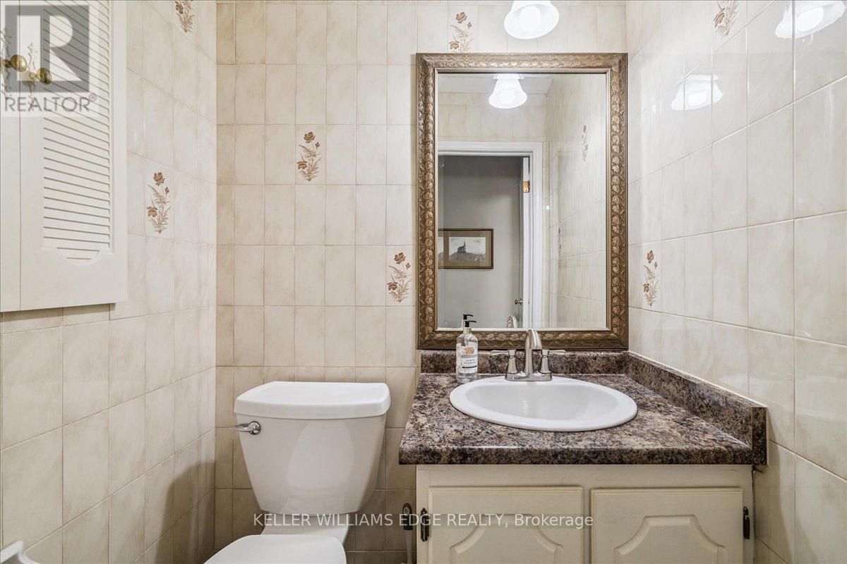 595 Barons Court, Burlington, Ontario  L7R 4E4 - Photo 26 - W12522896