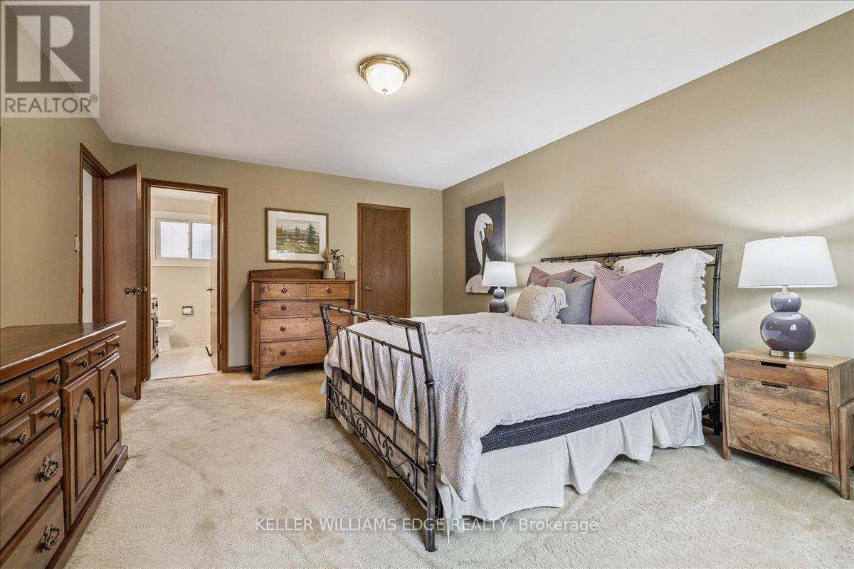 595 Barons Court, Burlington, Ontario  L7R 4E4 - Photo 29 - W12522896