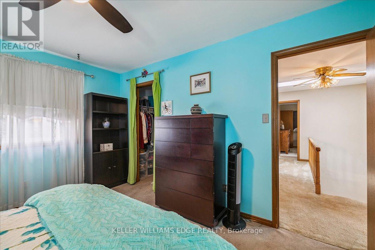 595 Barons Court, Burlington, Ontario  L7R 4E4 - Photo 32 - W12522896