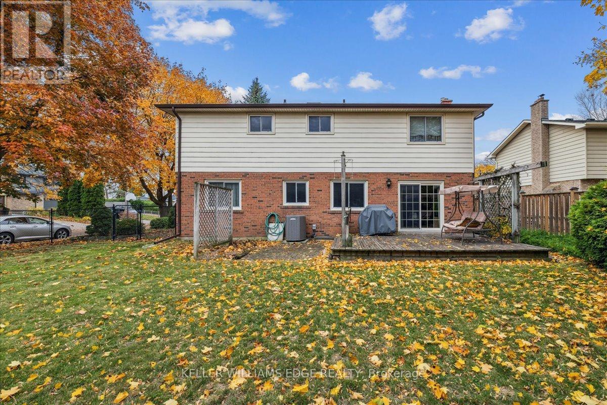 595 Barons Court, Burlington, Ontario  L7R 4E4 - Photo 44 - W12522896