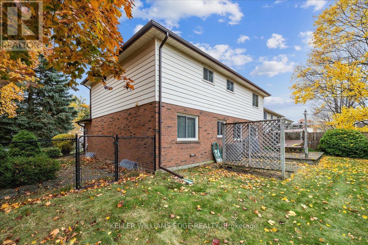 595 Barons Court, Burlington, Ontario  L7R 4E4 - Photo 45 - W12522896