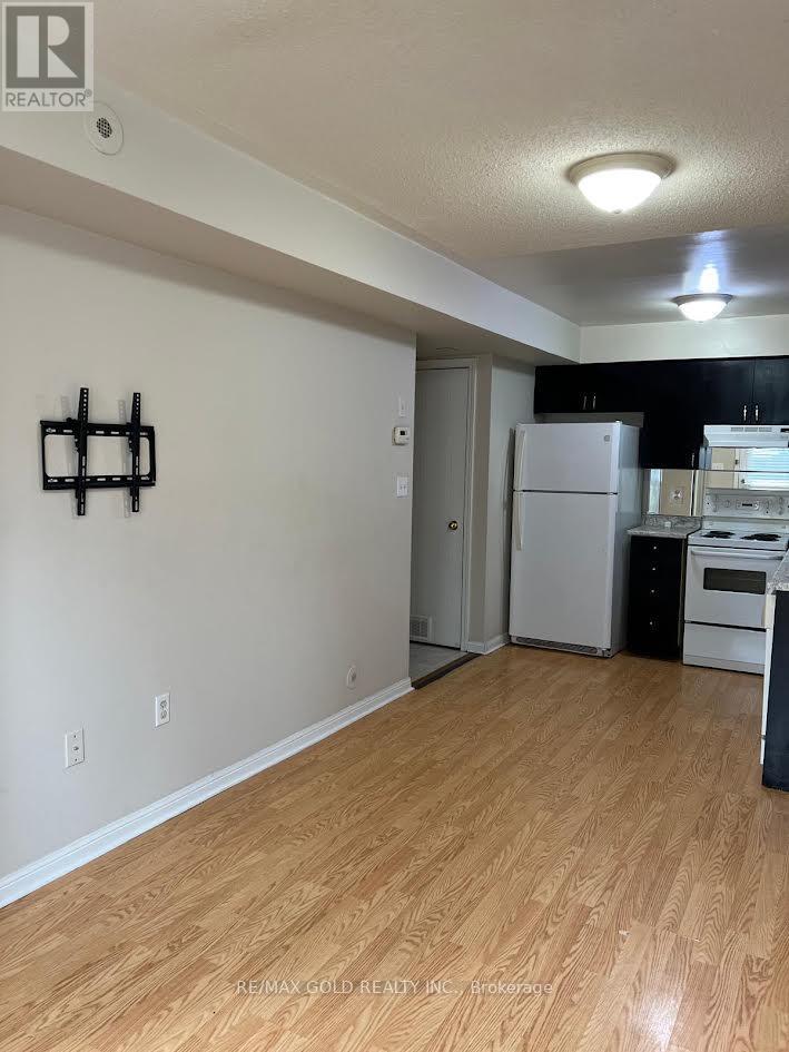 6 - 4620 Guildwood Way, Mississauga, Ontario L5R 4H5 - Photo 4 - W12522910