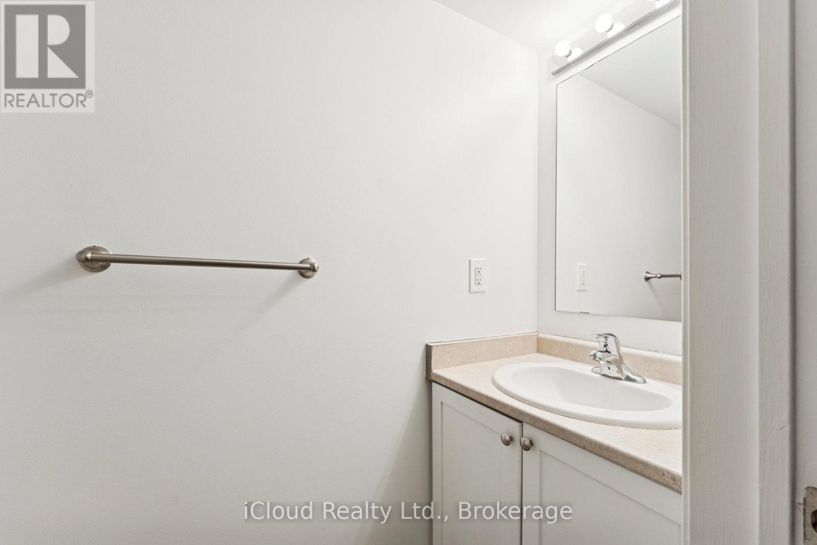 193 - 250 Sunny Meadow Boulevard, Brampton, Ontario L6R 2Y7 - Photo 21 - W12522914