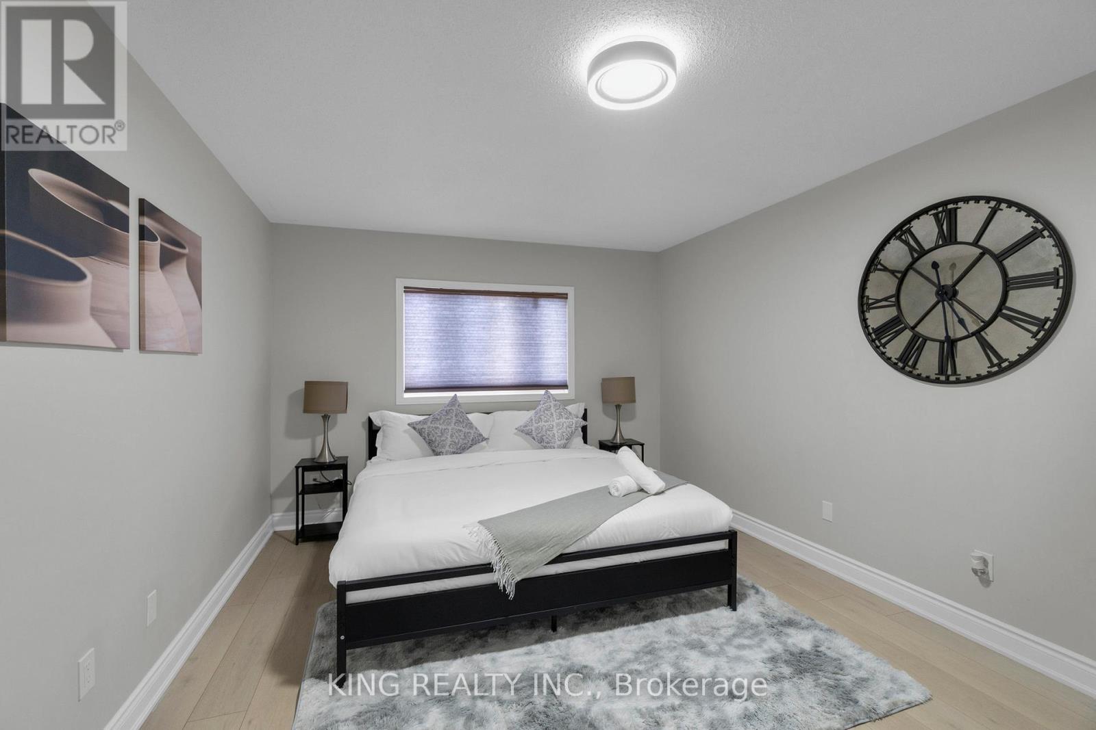 21 Irene Crescent, Brampton, Ontario L7A 2V3 - Photo 8 - W12522918