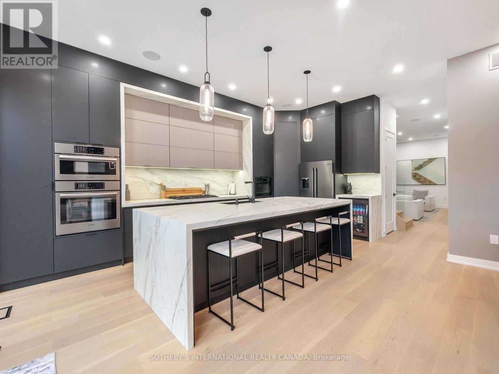 73 Guthrie Avenue, Toronto, Ontario  M8Y 3L2 - Photo 16 - W12522960