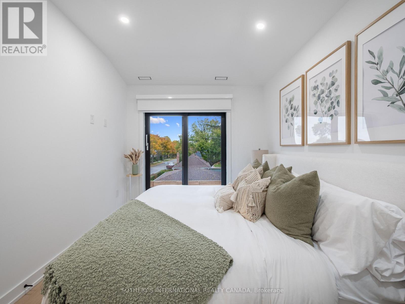 73 Guthrie Avenue, Toronto, Ontario  M8Y 3L2 - Photo 30 - W12522960