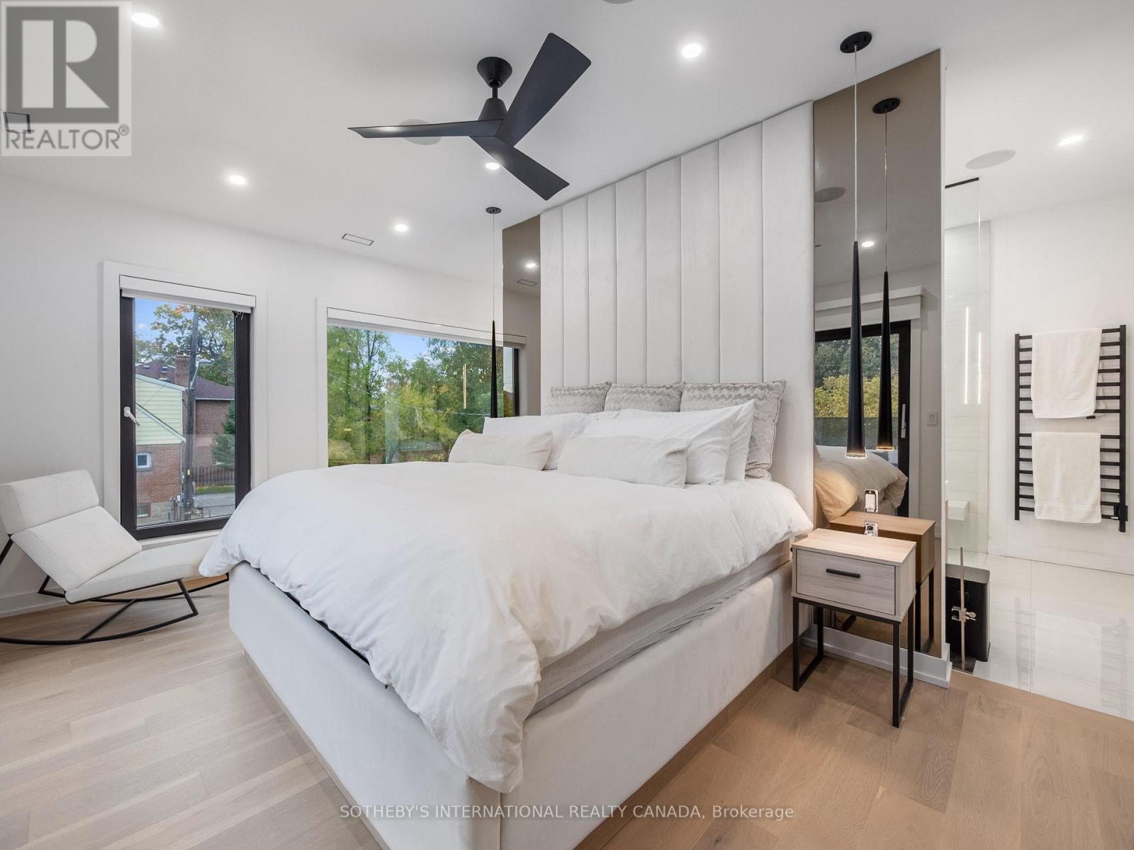 73 Guthrie Avenue, Toronto, Ontario  M8Y 3L2 - Photo 31 - W12522960