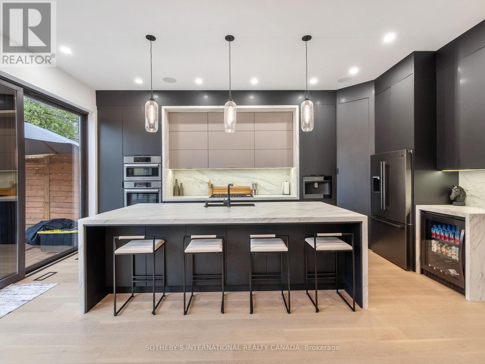 73 Guthrie Avenue, Toronto, Ontario  M8Y 3L2 - Photo 5 - W12522960