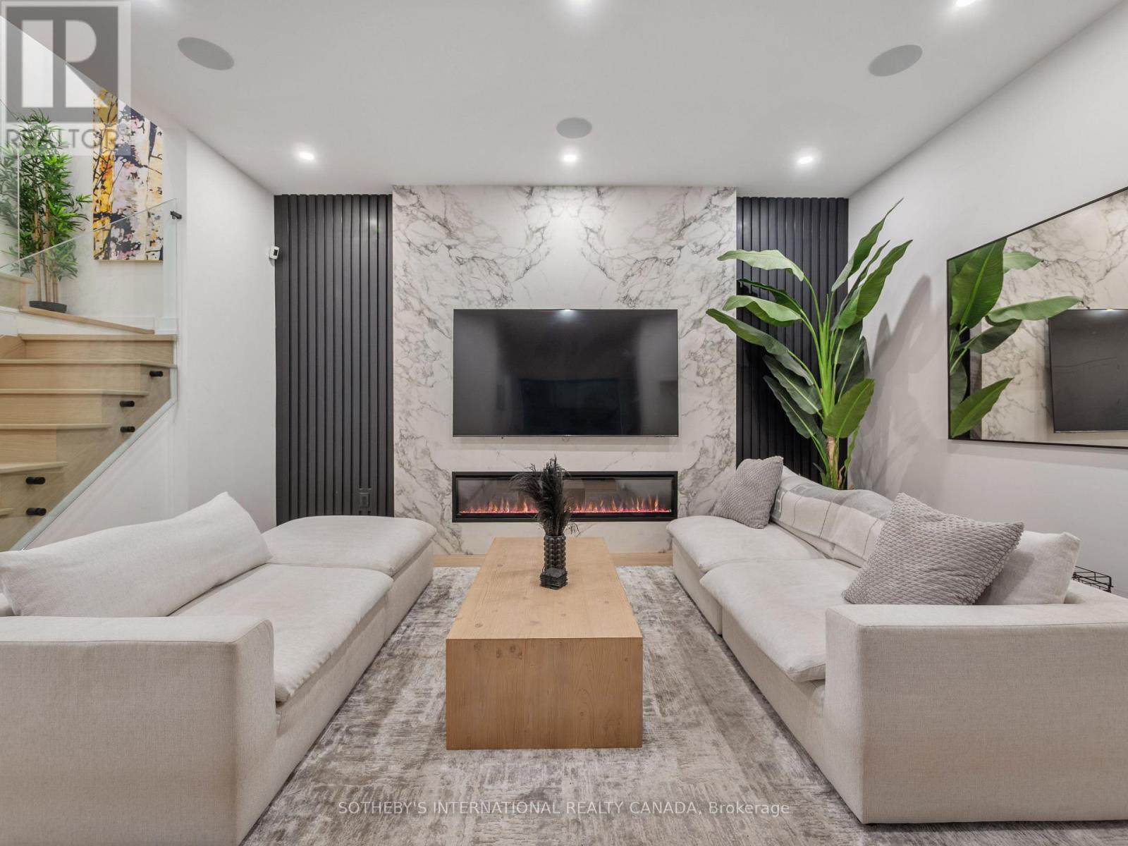 73 Guthrie Avenue, Toronto, Ontario  M8Y 3L2 - Photo 8 - W12522960