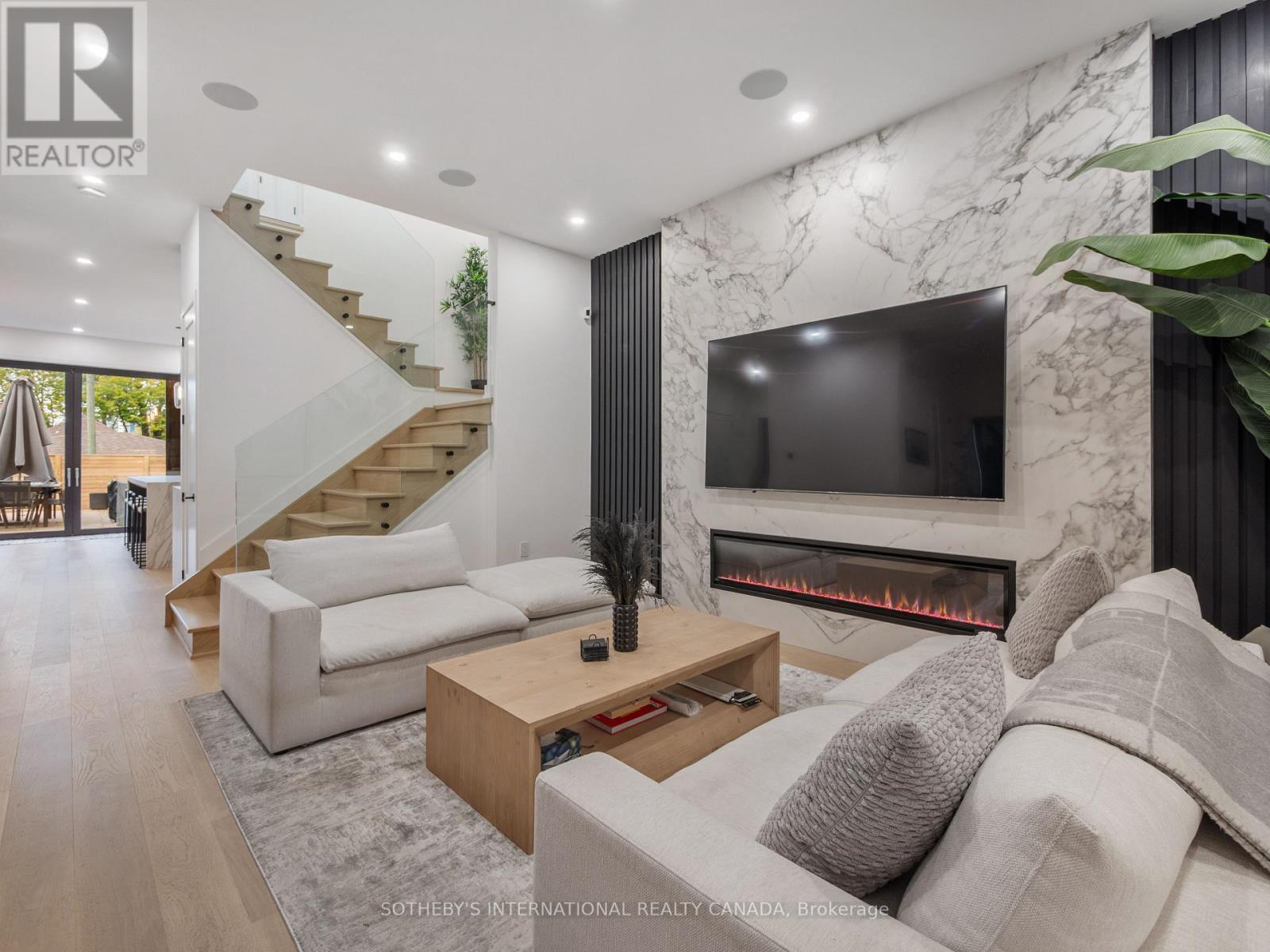 73 Guthrie Avenue, Toronto, Ontario  M8Y 3L2 - Photo 9 - W12522960