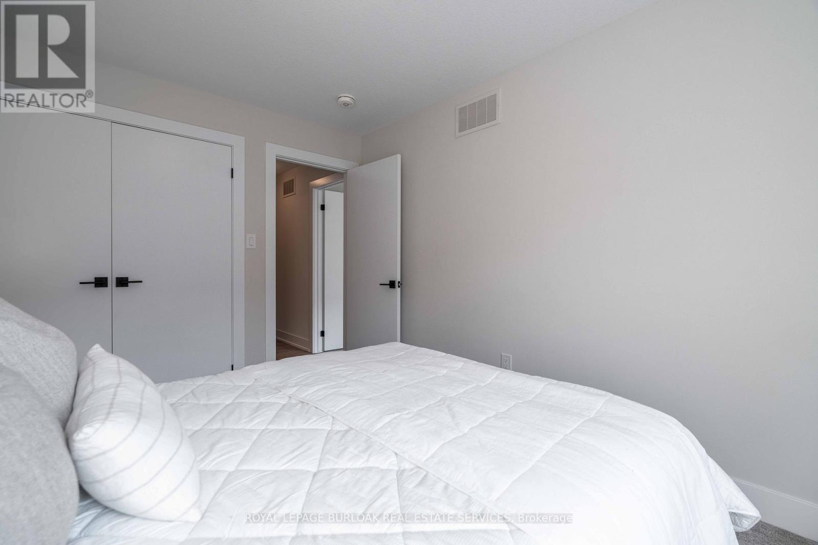 24 - 2273 Turnberry Road, Burlington, Ontario L7M 4Y4 - Photo 26 - W12522972