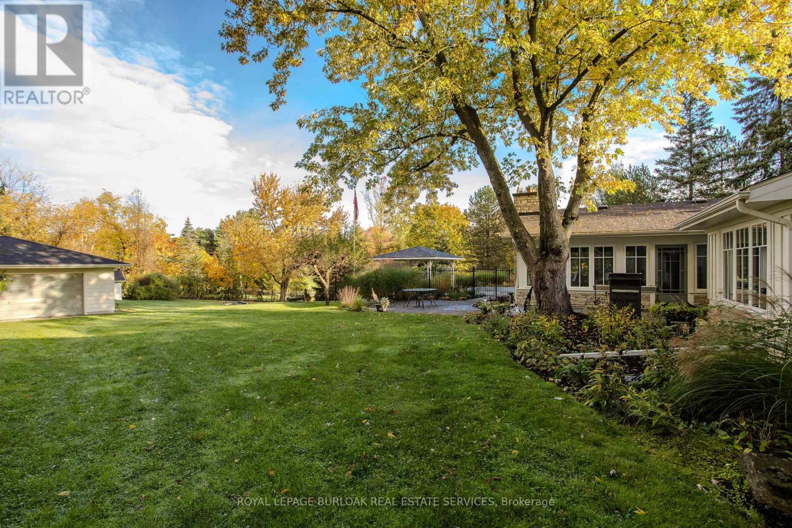 3149 Britannia Road, Burlington, Ontario L7M 0R7 - Photo 11 - W12522990