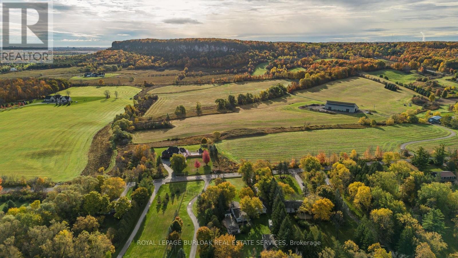 3149 Britannia Road, Burlington, Ontario L7M 0R7 - Photo 3 - W12522990