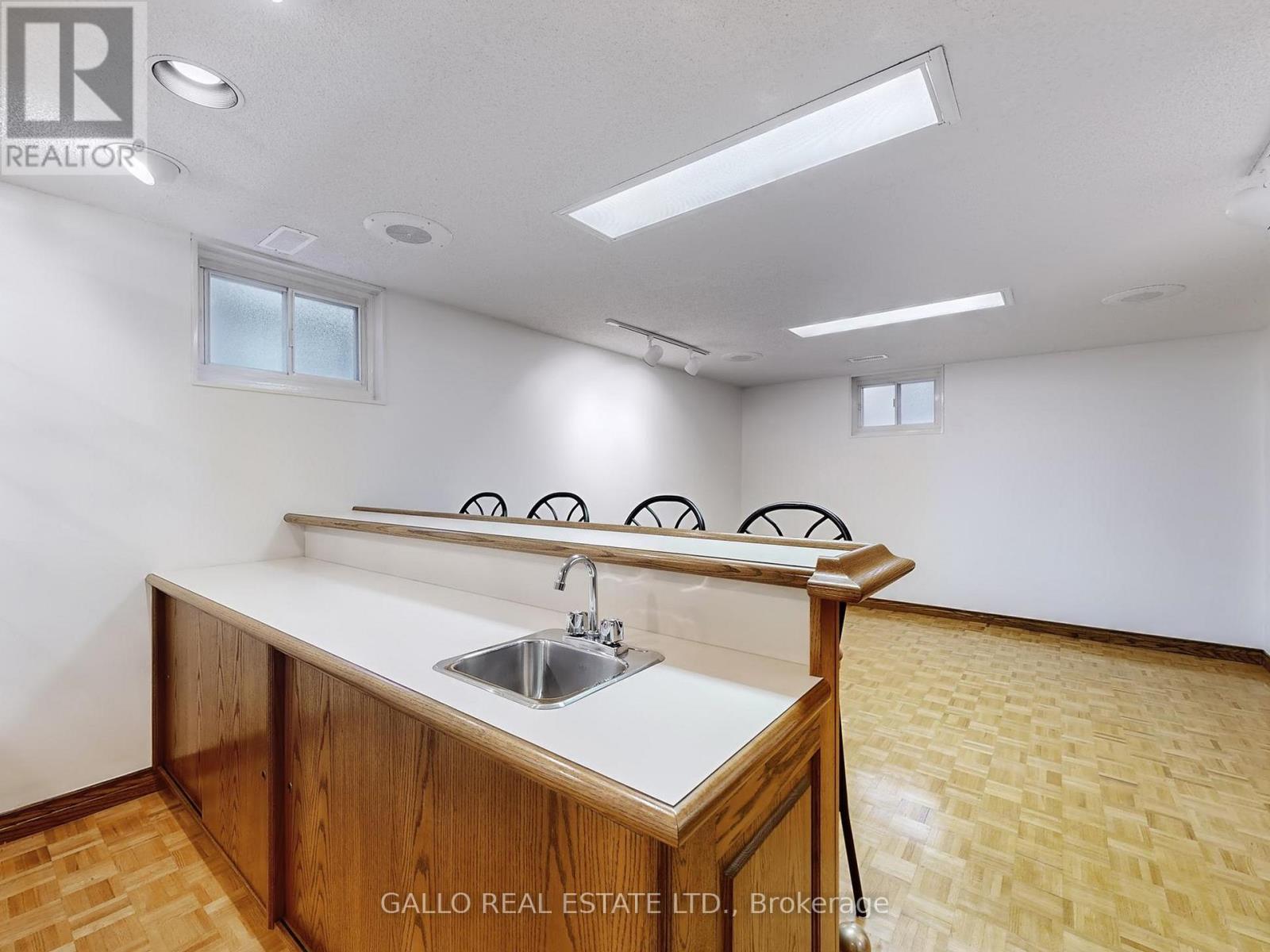 41 Riverton Drive, Toronto, Ontario  M9L 2N8 - Photo 20 - W12523014