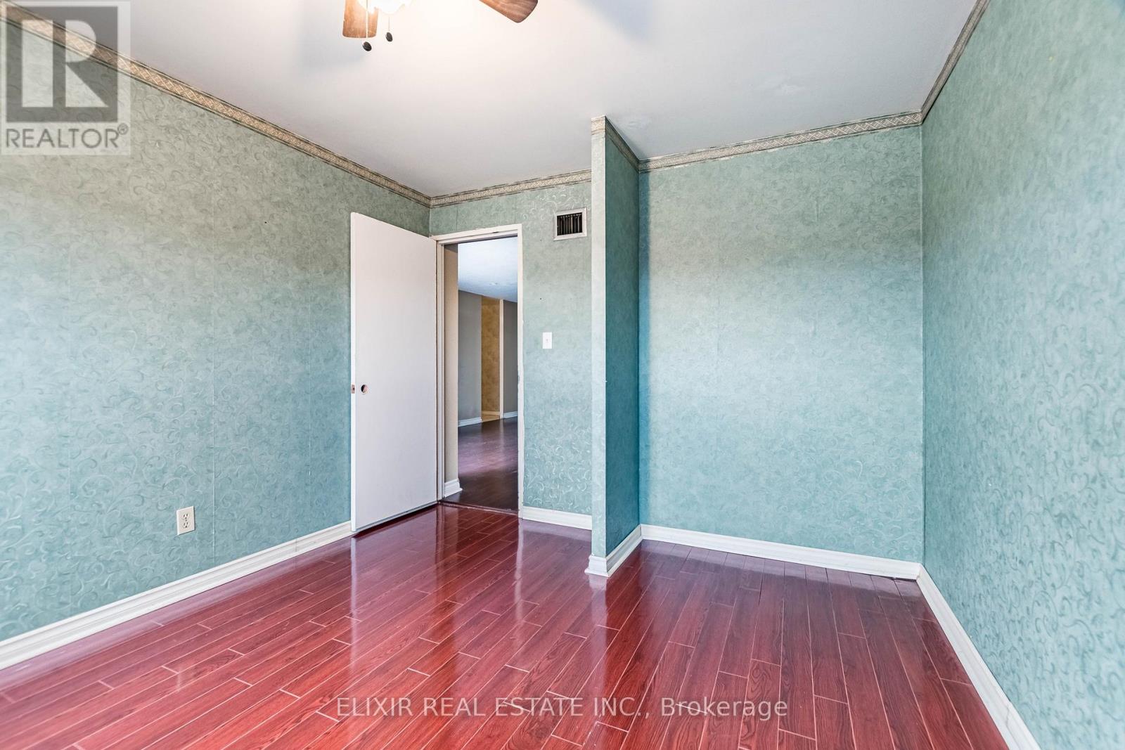 336 - 3025 The Credit Woodlands Drive, Mississauga, Ontario L5C 2V3 - Photo 12 - W12523038